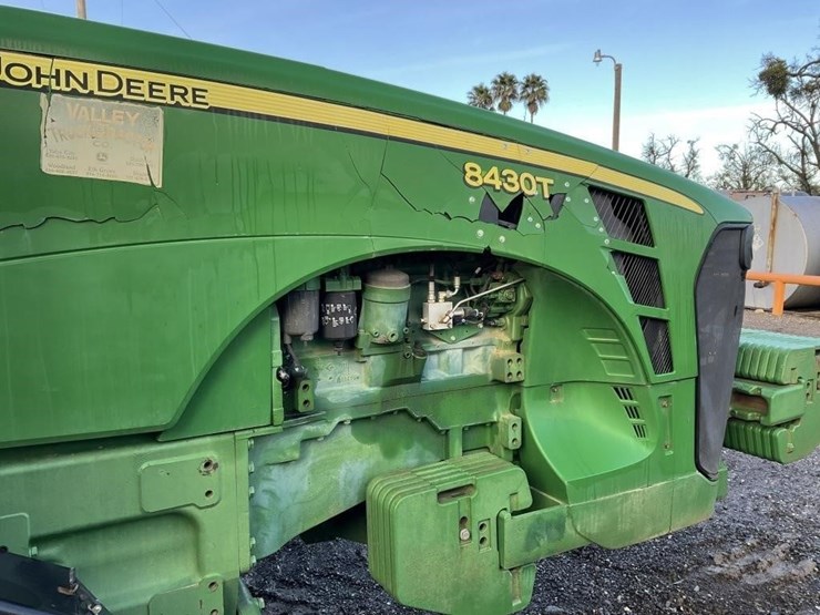 john-deere-8430t-image-11