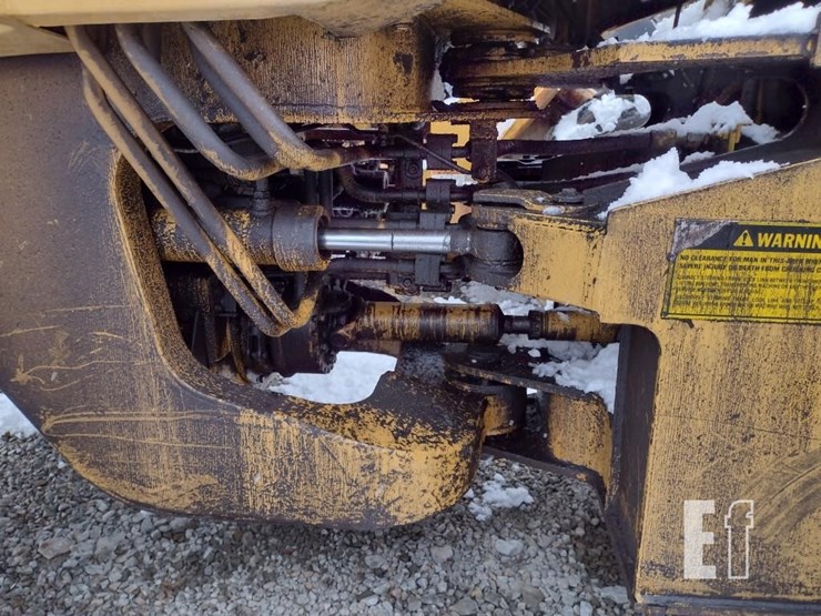 caterpillar-it28-image-24