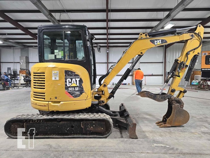 2016-caterpillar-303.5e2-cr-image-6