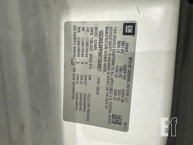 2017-chevrolet-express-2500-image-27