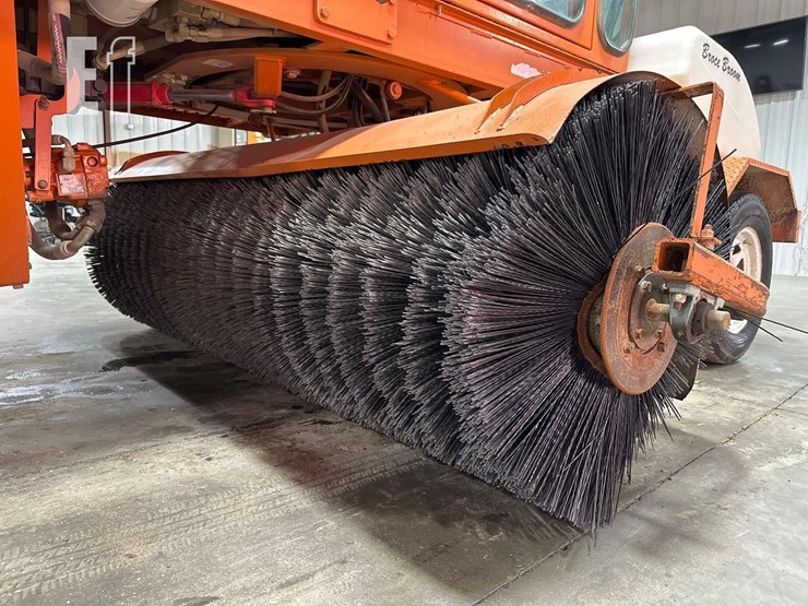 2015-broce-kr350-image-10