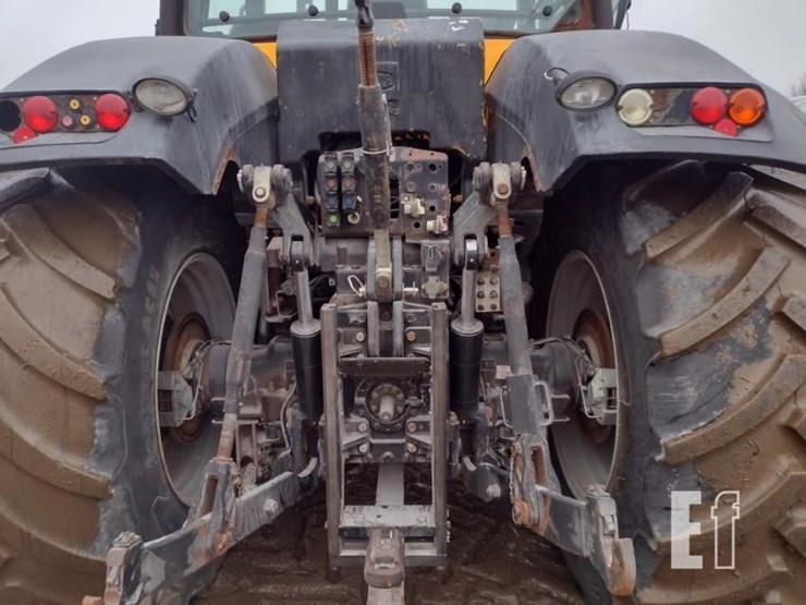 jcb-fastrac-8250-image-22