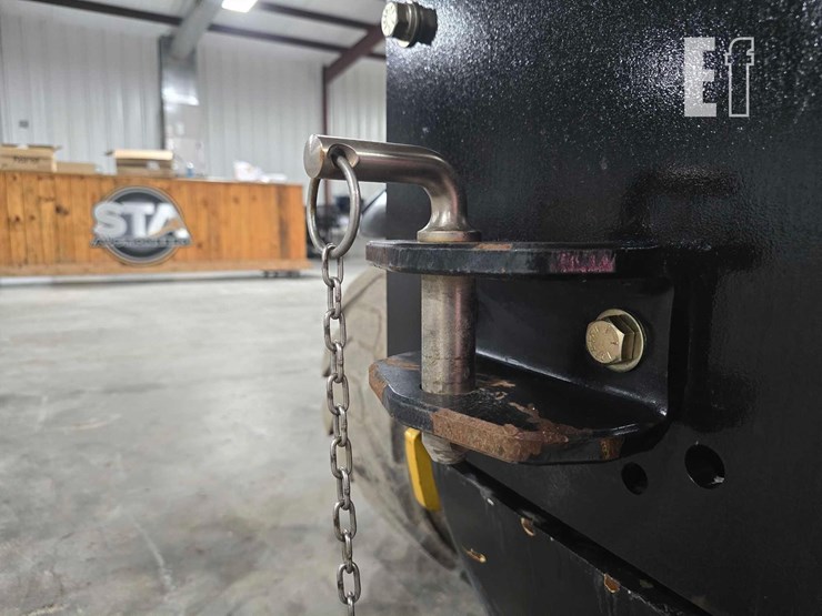 2020-caterpillar-th255c-image-32