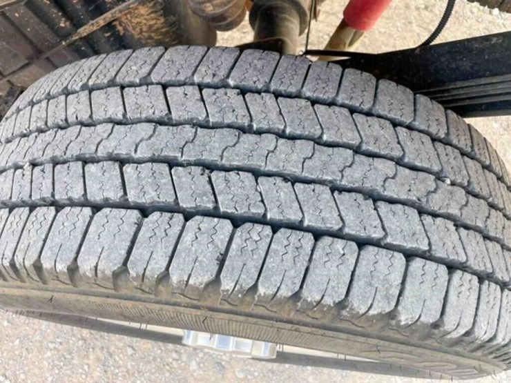 2016-gmc-2500-image-21