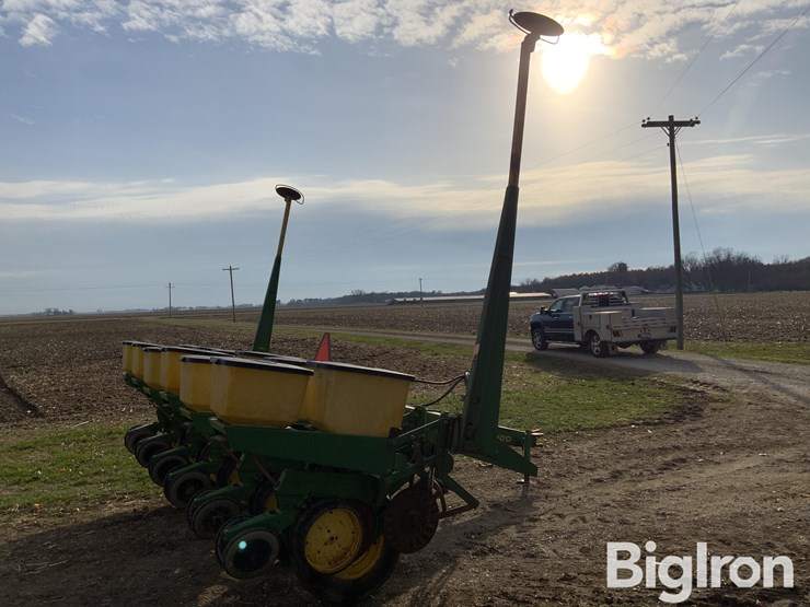 john-deere-7000-image-5