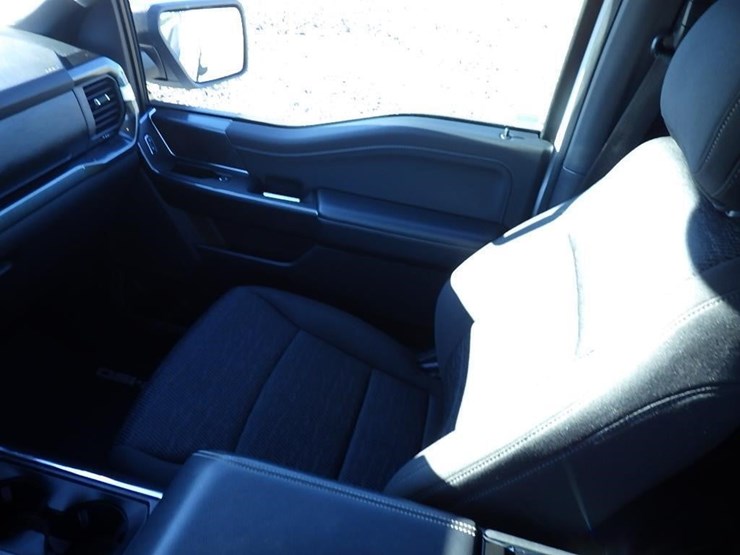 2021-ford-f150-image-28