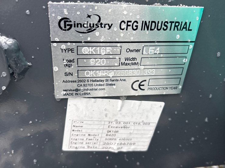 #2005-•-unused-qk16r-mini-excavator-image-3