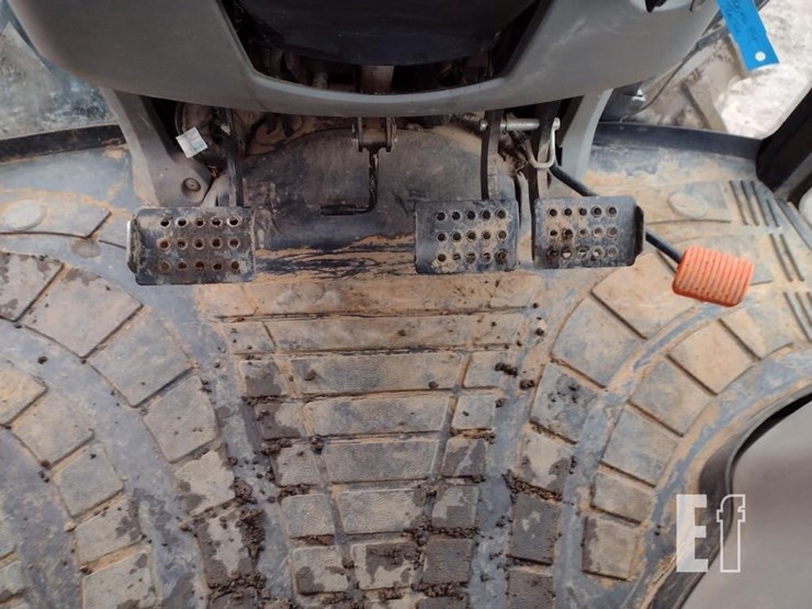 case-ih-farmall-95a-image-8