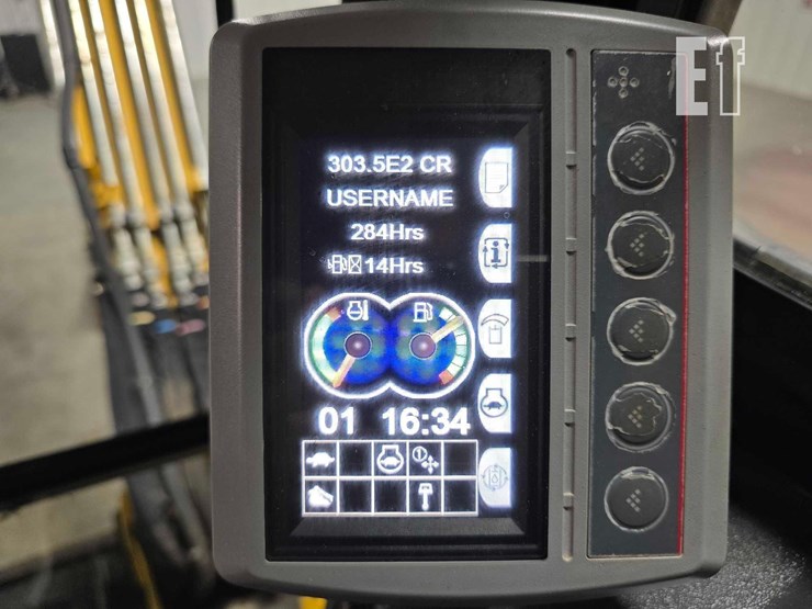 2021-caterpillar-303.5e2-cr-image-23