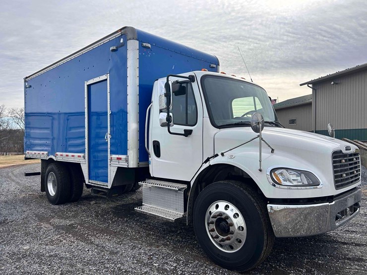 2015-freightliner-box-truck-image-7