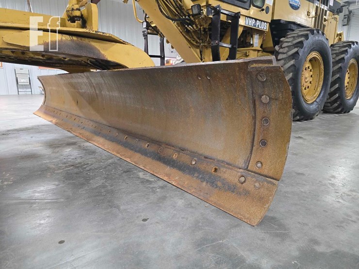 2005-caterpillar-140h-image-9