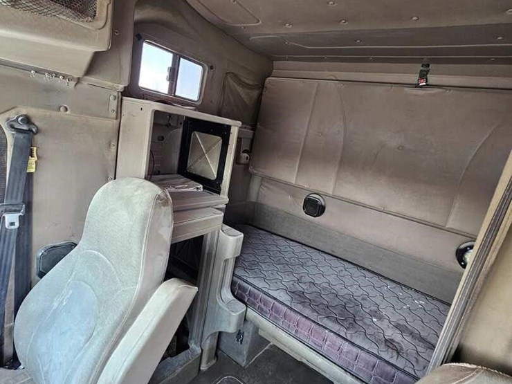 2006-international-9400-image-6