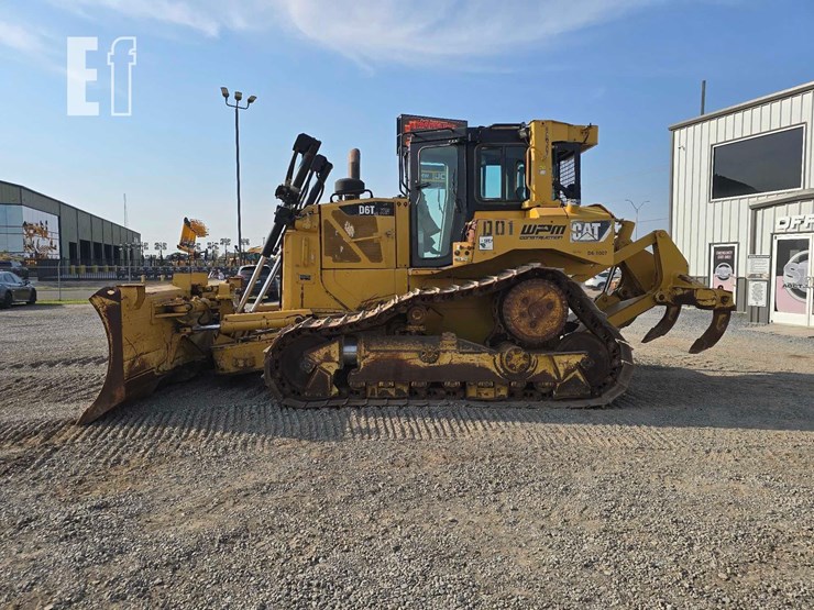 2012-caterpillar-d6t-xw-image-5