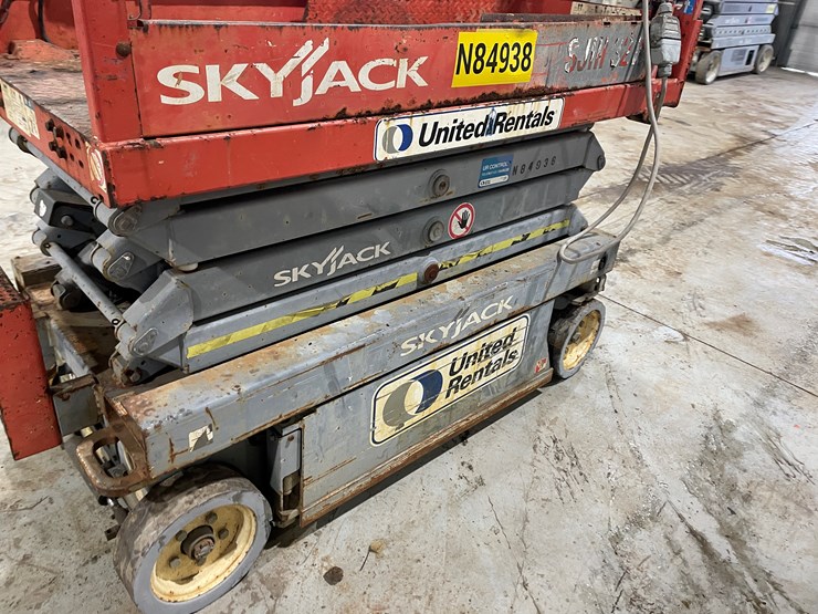 2014-skyjack-sjiii3219-image-17