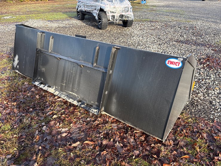 #2924-•-new-96”-large-capacity-snow/material-bucket-image-1