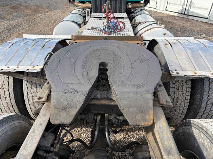 1999-eagle-road-tractor-image-6