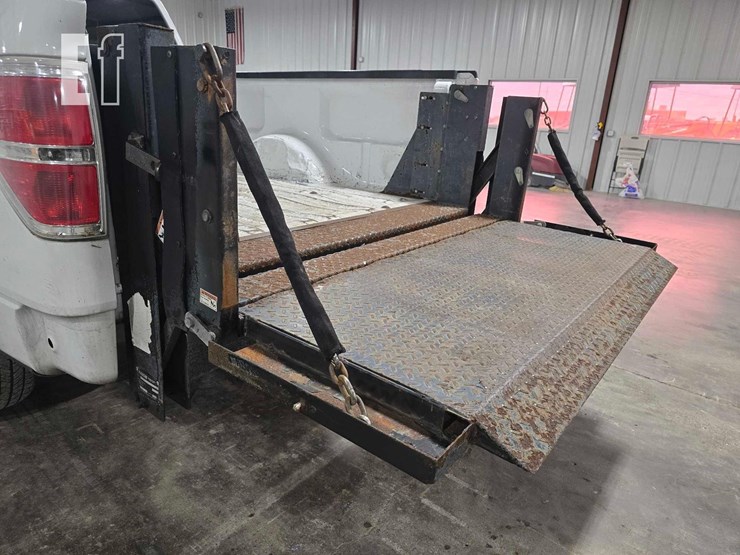 2013-ford-f150-xlt-image-11