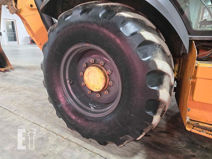 2013-case-580n-image-29