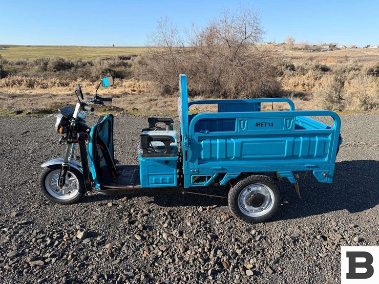 2025-ir-iret13-electric-tricycle-image-2