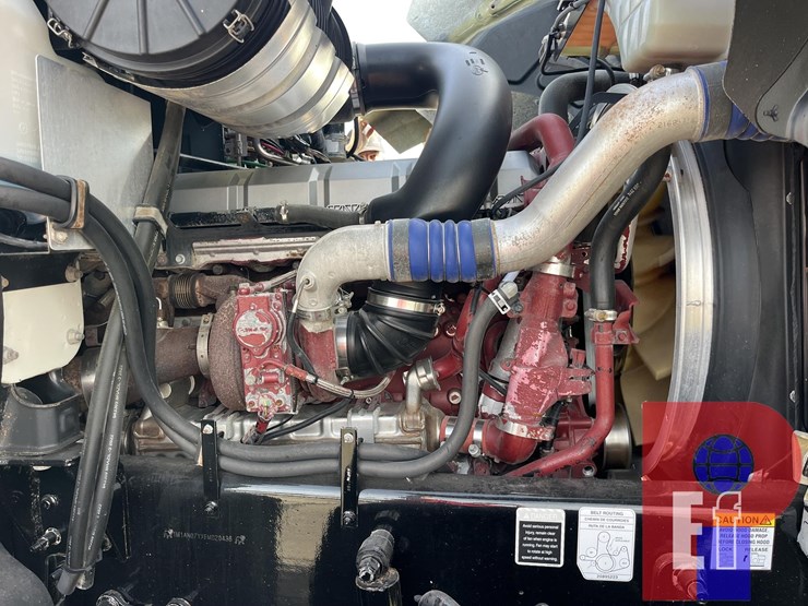 2015-mack-pinnacle-chu613-image-10