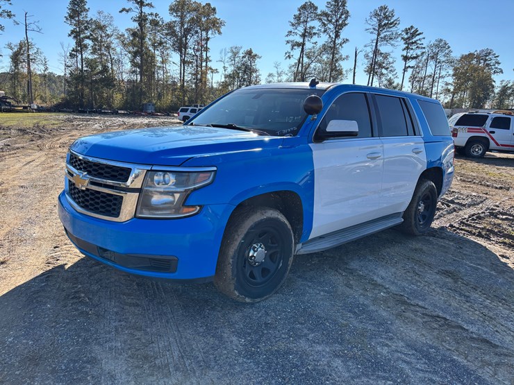 2015-chevrolet-tahoe-image-1