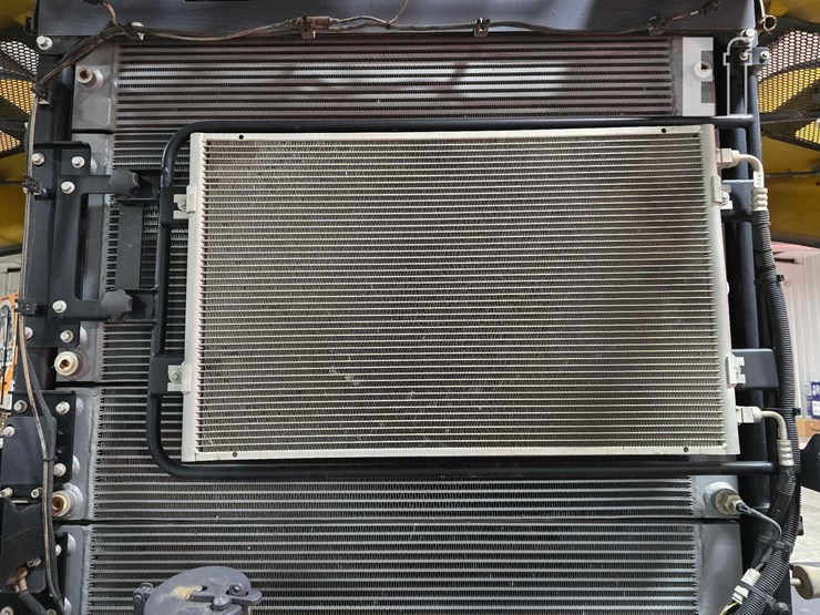 2022-xcmg-xc938u-image-34