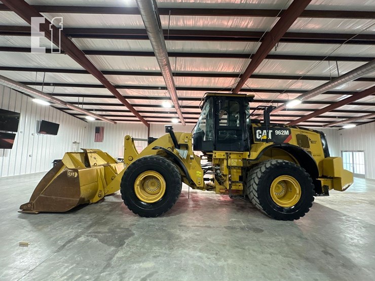 2019-caterpillar-962m-image-5