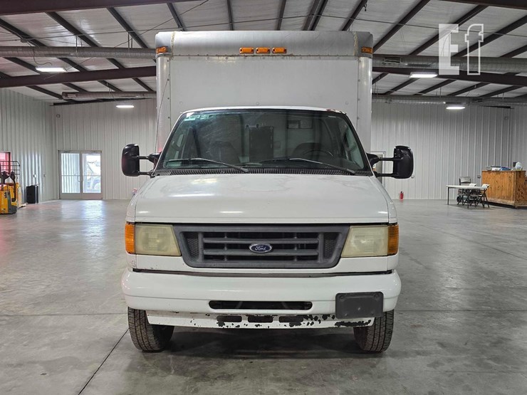 2006-ford-e350-sd-image-7