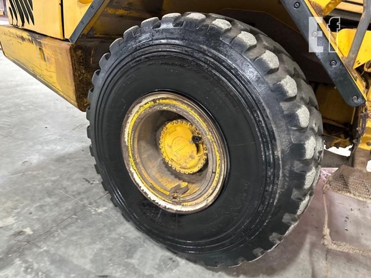 2008-volvo-a25e-image-17