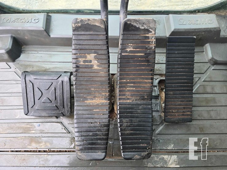 2022-xcmg-xe210u-image-15