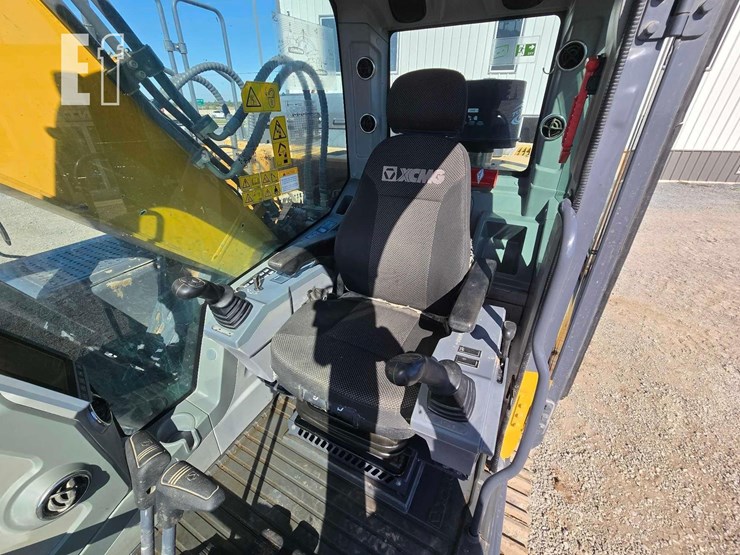 2022-xcmg-xe210u-image-12