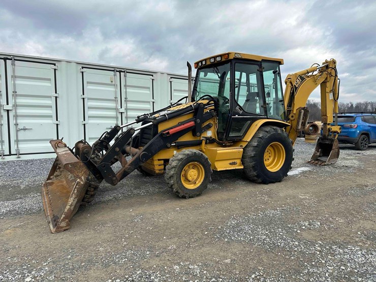 caterpillar-420d-it-image-1