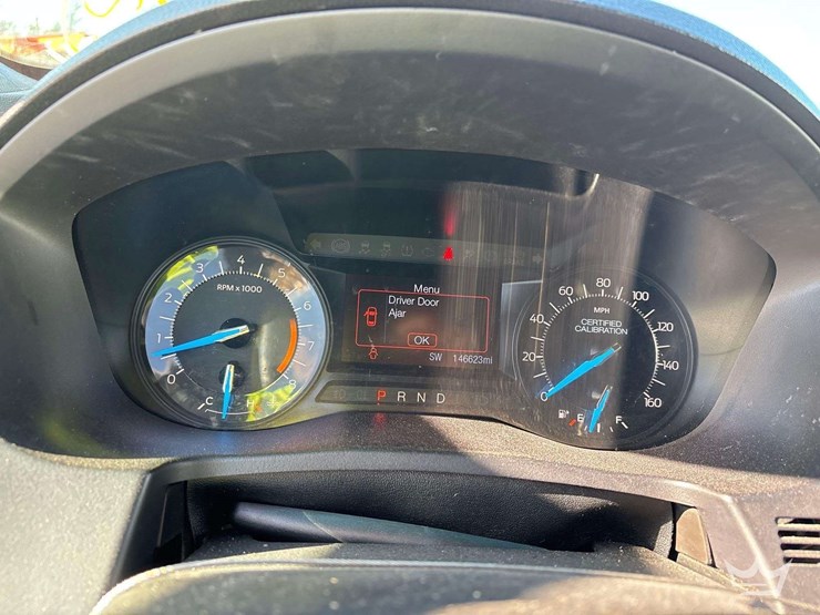 2017-ford-explorer-image-6