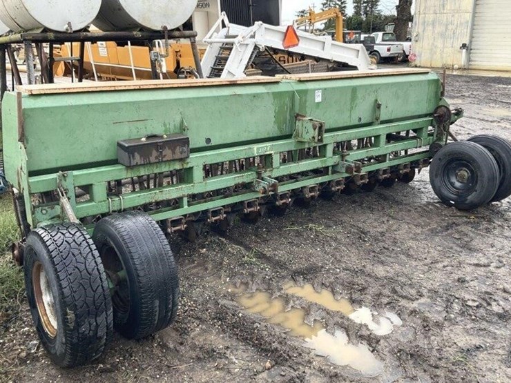 great-plains-15'-3-pt-grain-drill-image-1