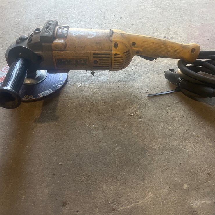 #23 • DEWALT DW474 ANGLE GRINDER