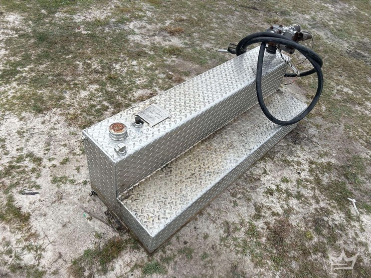 rds-manufacturing-70307-48-gallon-l-shaped-transfer-diesel-fuel-tank-image-4