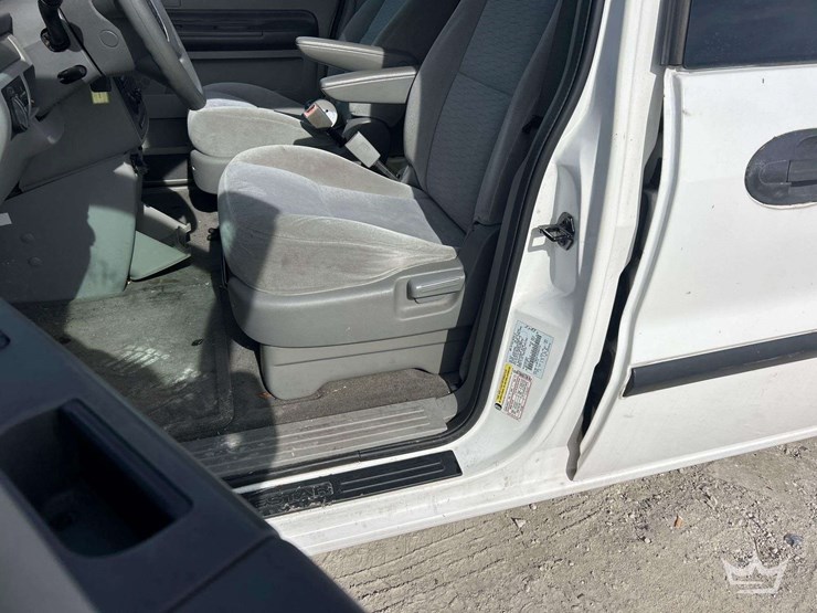 2005-ford-freestar-image-13