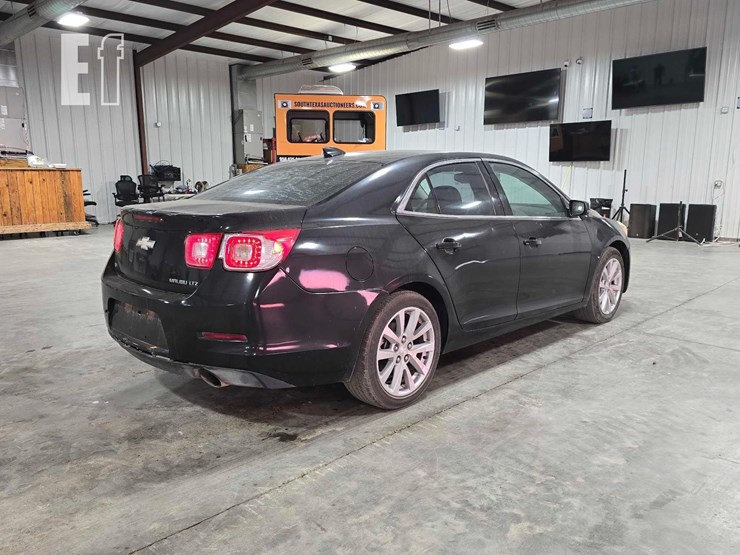 2015-chevrolet-malibu-image-3