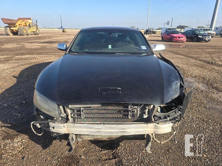 2010-audi-s5-image-6