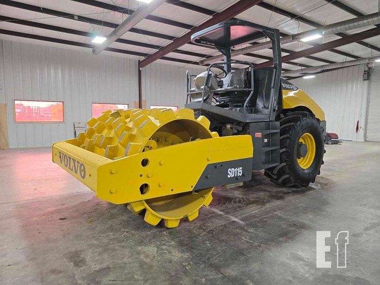 2014-volvo-sd115-image-1