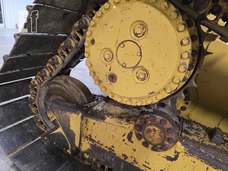 2013-caterpillar-d6n-lgp-image-29