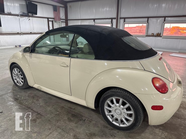 2005-volkswagen-beetle-image-3