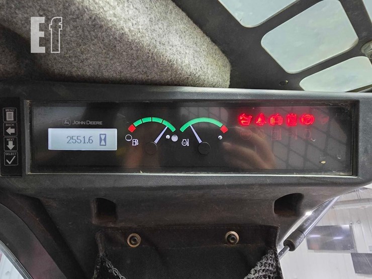 2019-deere-331g-image-22