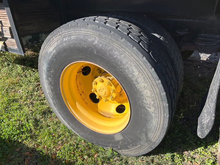 #2-•-1996-ford-f80-boom-truck-image-21