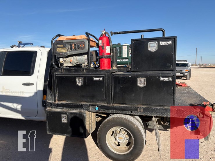 2024-chevrolet-silverado-3500hd-image-9