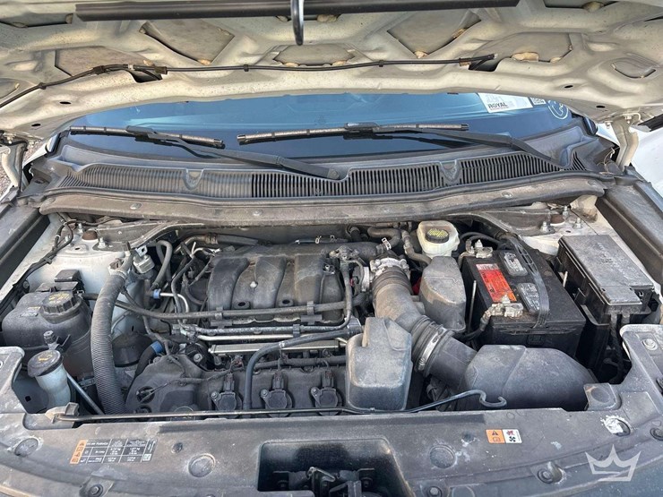 2016-ford-explorer-image-7