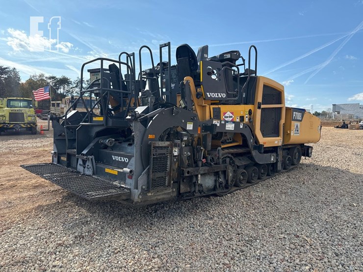 2018-volvo-p7110b-image-5