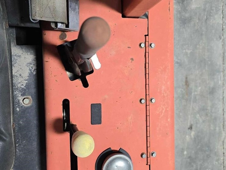 2015-ditch-witch-rt40-image-15