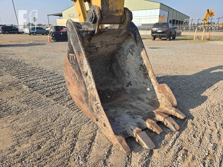 1995-caterpillar-325l-image-10