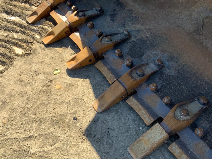 2005-caterpillar-963c-image-18